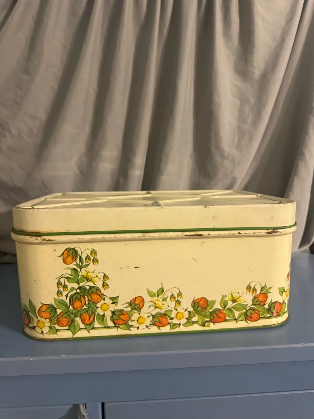 Cheinco 1950's Vintage Metal Tin Breadbox With Fruit Design Kitchen Ware